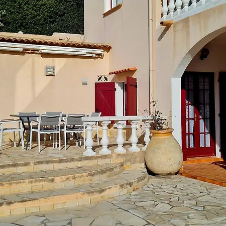 Kallisté, Avec Vue Citadelle De Bonifacio (Corsica)