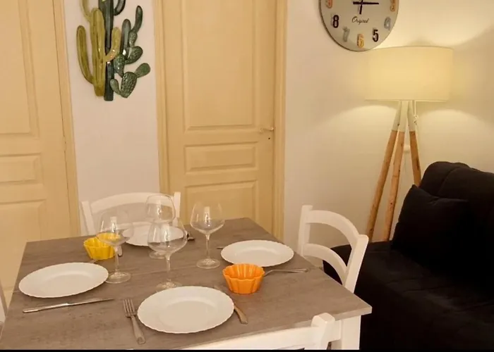 Kalliste, Avec Vue Citadelle De ボニファシオ