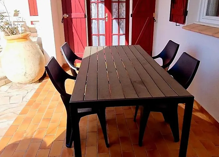 Kalliste, Avec Vue Citadelle De *